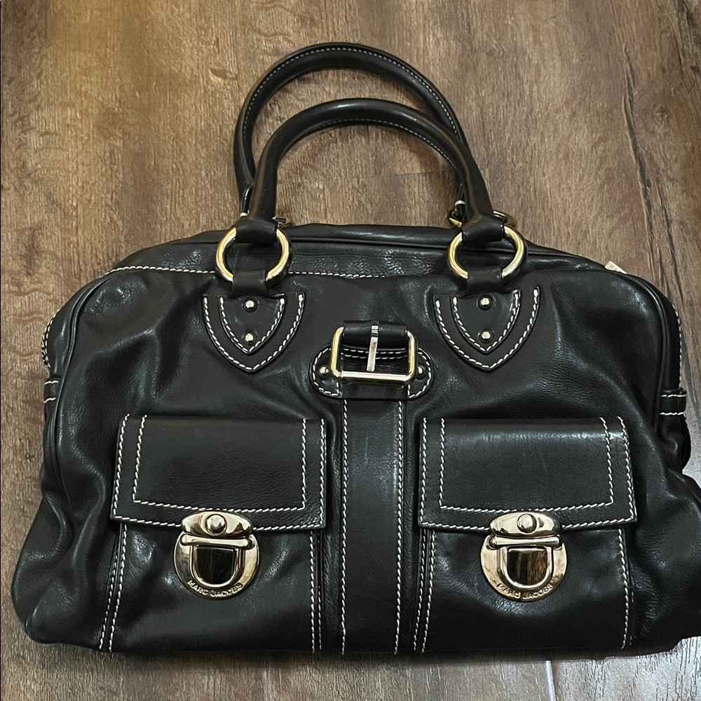 Marc Jacobs Cream Interior with Silver Logo